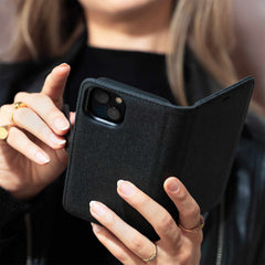 Blu Element Folio 2-in-1 MagSafe Case Black for iPhone 16