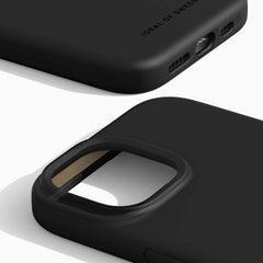 Ideal of Sweden Silicone Case MagSafe Black for iPhone 17e/16e/15/14/13